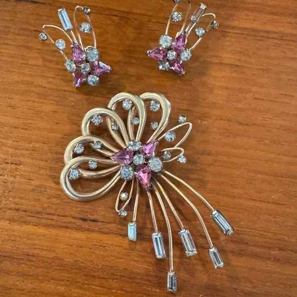 Vintage M & S Brooch & Earrings Set—1/20 12k Gold Filled, Pink/Clear Rhinestones - Picture 5 of 9